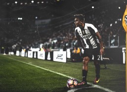 海星tv官网|巴尔德攻防两端展现极端数据，8次夺回球权背后的天使与魔鬼之战