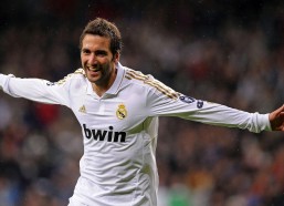 海星直播：正眼看球，上次争夺亚洲冠军时，中国足球的荣光与足迹