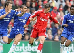 海星体育官网入口_UFC 312期巅峰之战，茸主联手张伟丽王聪挑战不败之星科迪·斯蒂尔