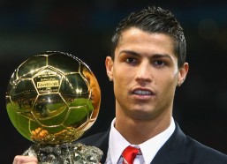 海星体育|孔帕尼历史性一役，门兴3-1胜拜仁创德甲积分纪录，冠军悬念几近终结