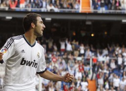 海星直播|请收藏！马刺社媒分享文班亚马专属壁纸引爆全球篮球迷圈