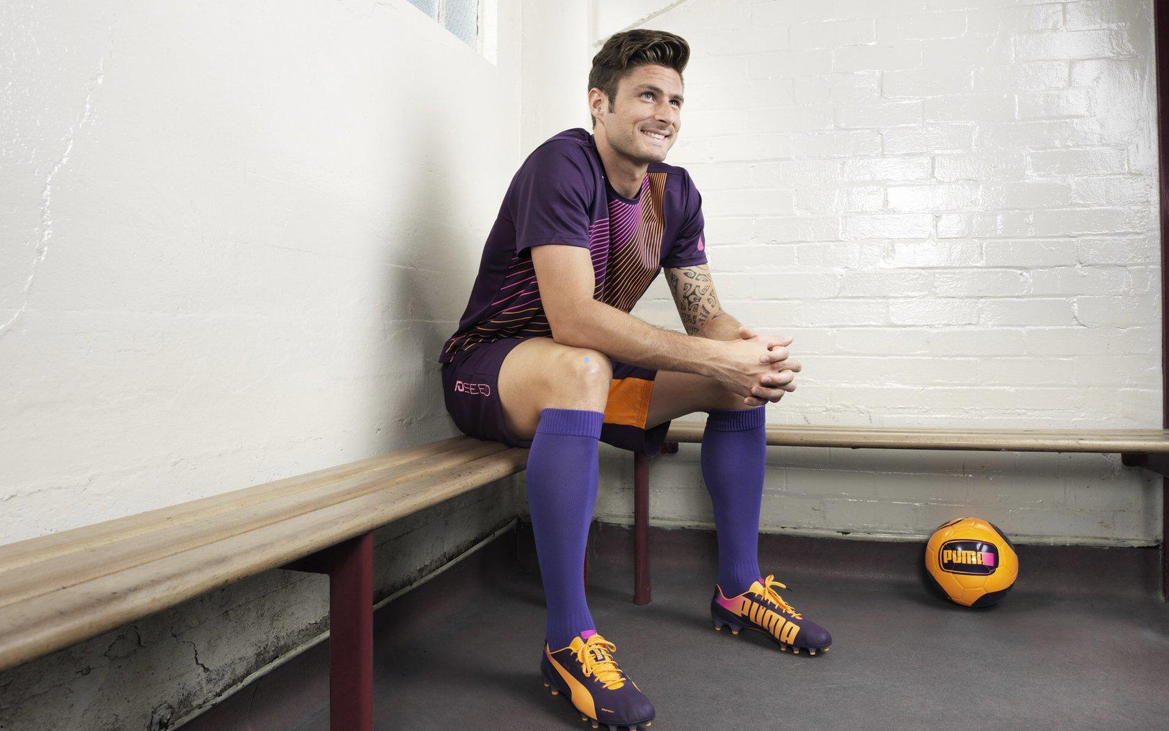 伦纳德主宰洛城德比！2025年NBA常规赛湖人VS快船激战回顾与球星高光时刻