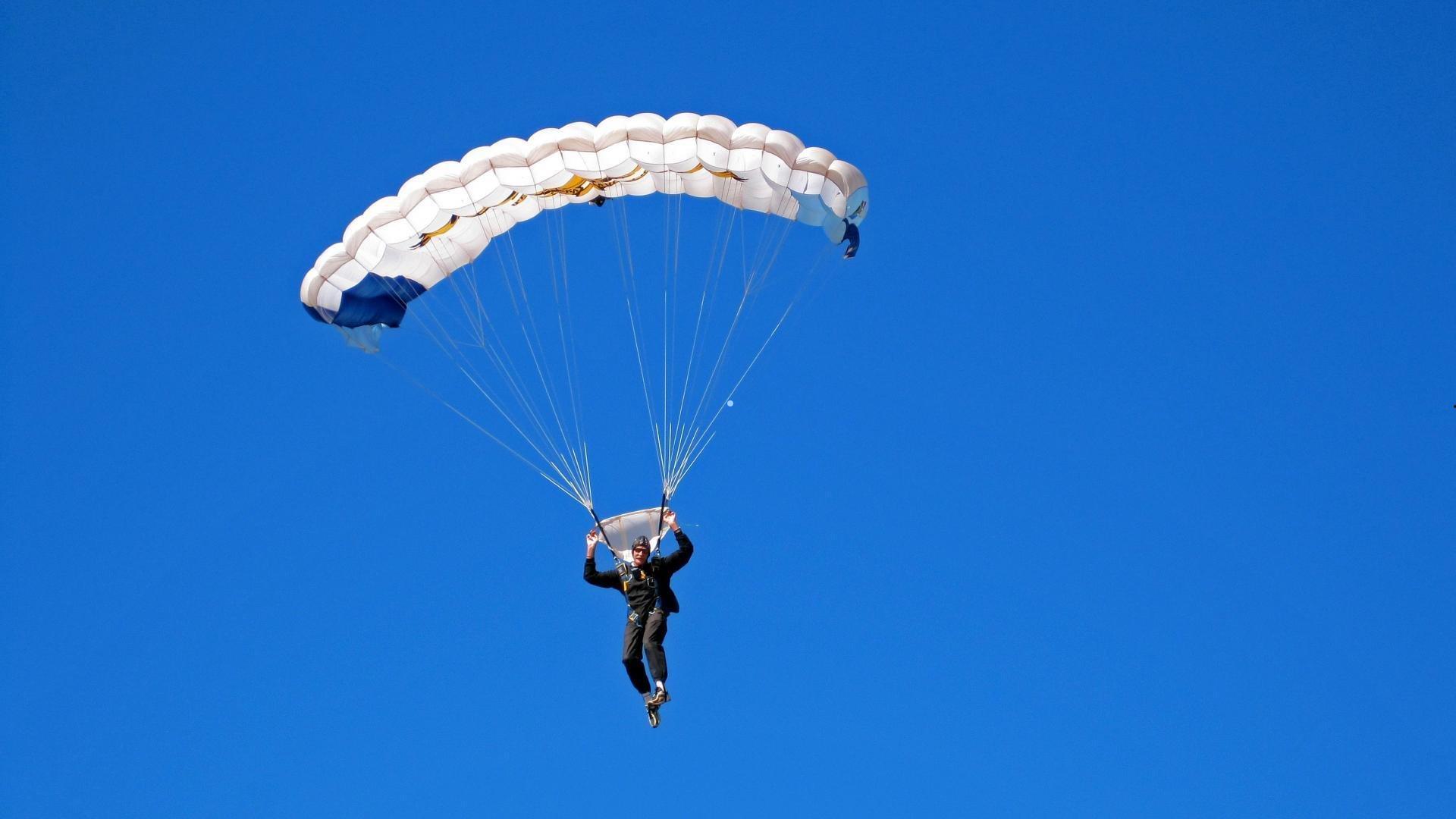 2025中国体育荣耀绽放，年度高光时刻回顾盛典体坛荣耀之夜定档1月5日全球播出