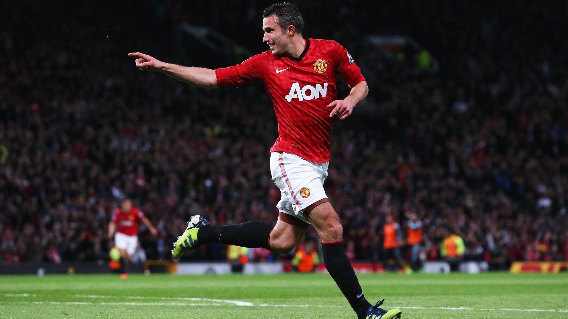 曼联1-2憾负维拉，维拉豪取十连胜！阿莫林战术稚嫩不敌埃梅里老辣，罗杰斯双响引领青春风暴